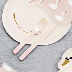 Sztućce drewniane jasny różowy 16cm 18szt